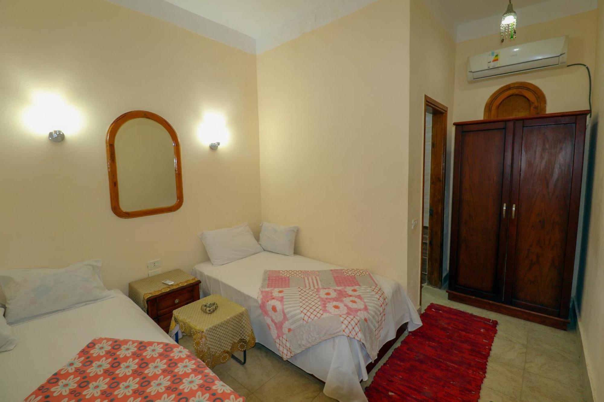 Gina Motel Νταχάμπ Δωμάτιο φωτογραφία